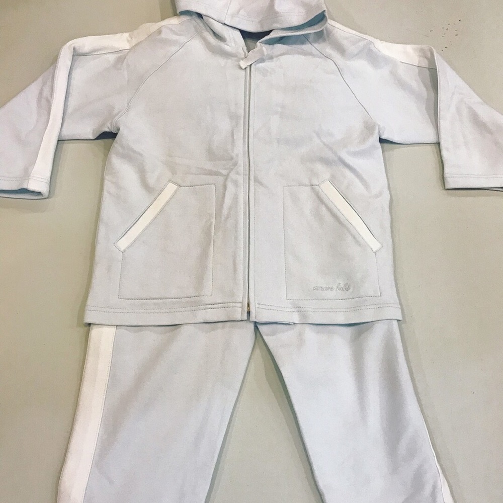 Amore bebe 2 piece sweatsuit